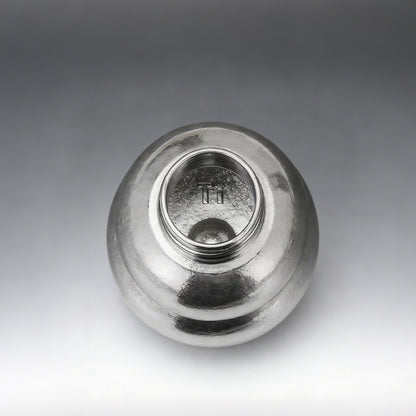 D13